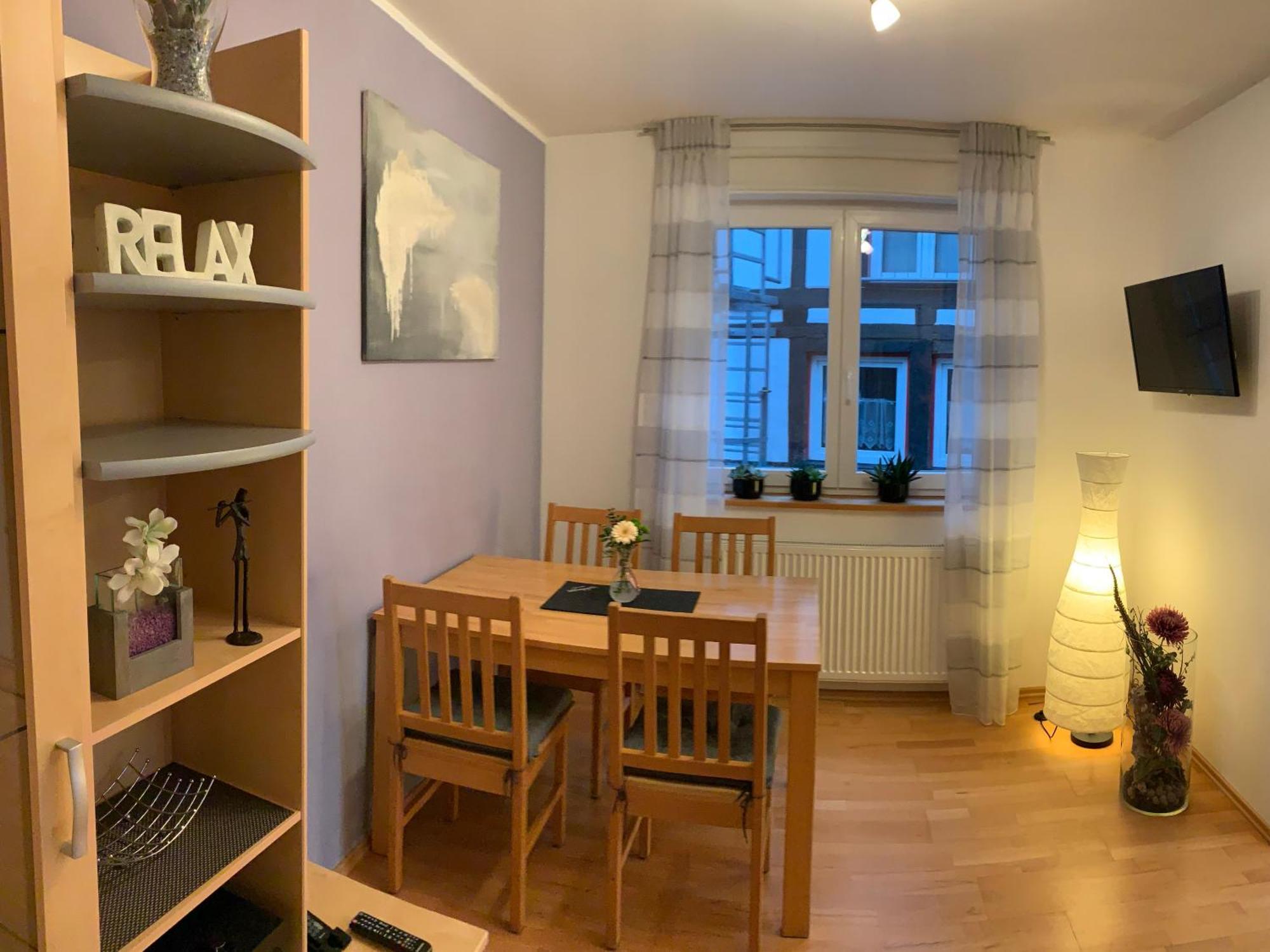 Ferienwohnung Janus Altstadt-Hameln Haus 2 Inklusive Parkplatz - Mit Und Ohne Terrasse Oder Loggia Hamelin Eksteriør bilde