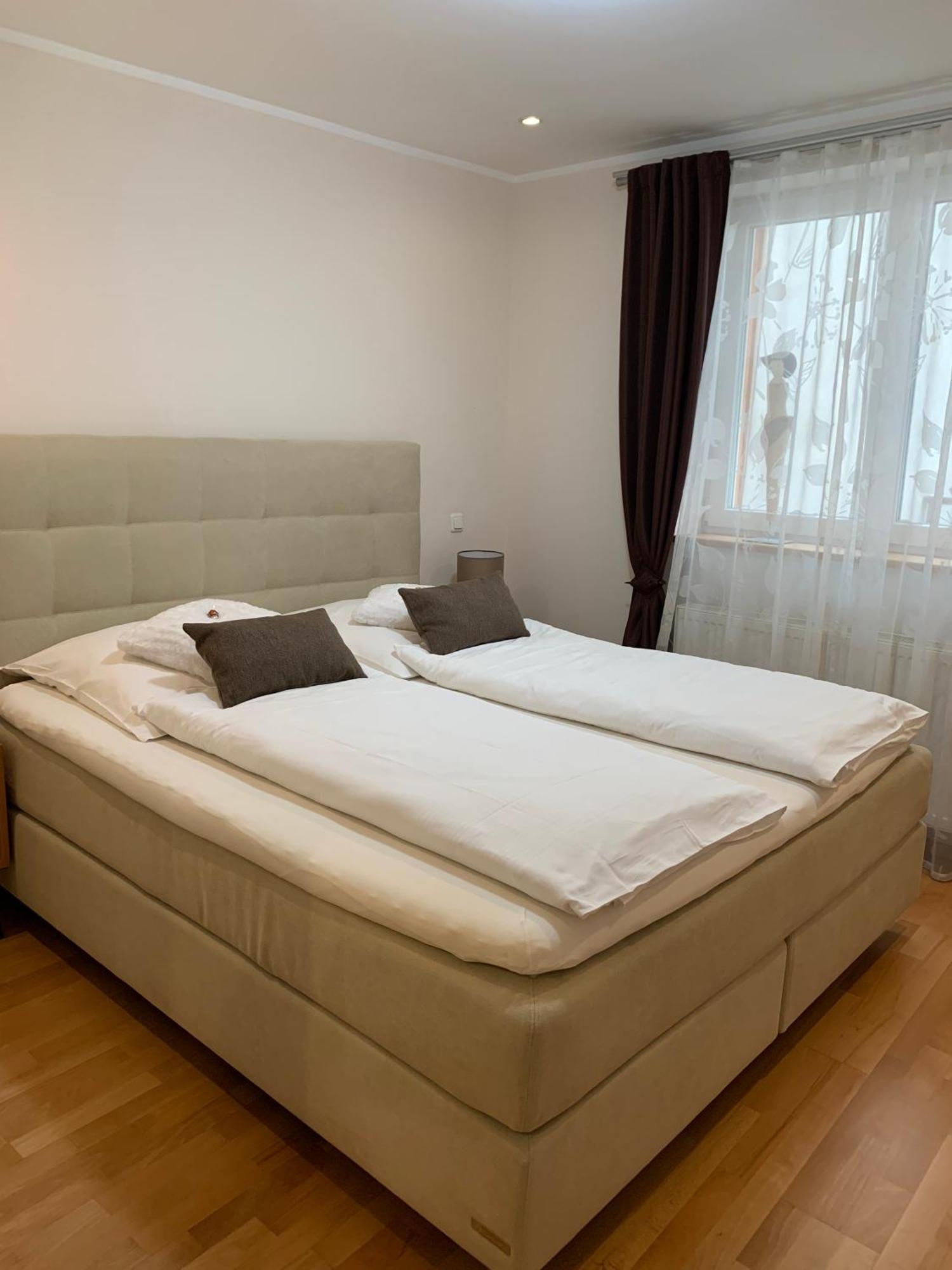 Ferienwohnung Janus Altstadt-Hameln Haus 2 Inklusive Parkplatz - Mit Und Ohne Terrasse Oder Loggia Hamelin Eksteriør bilde