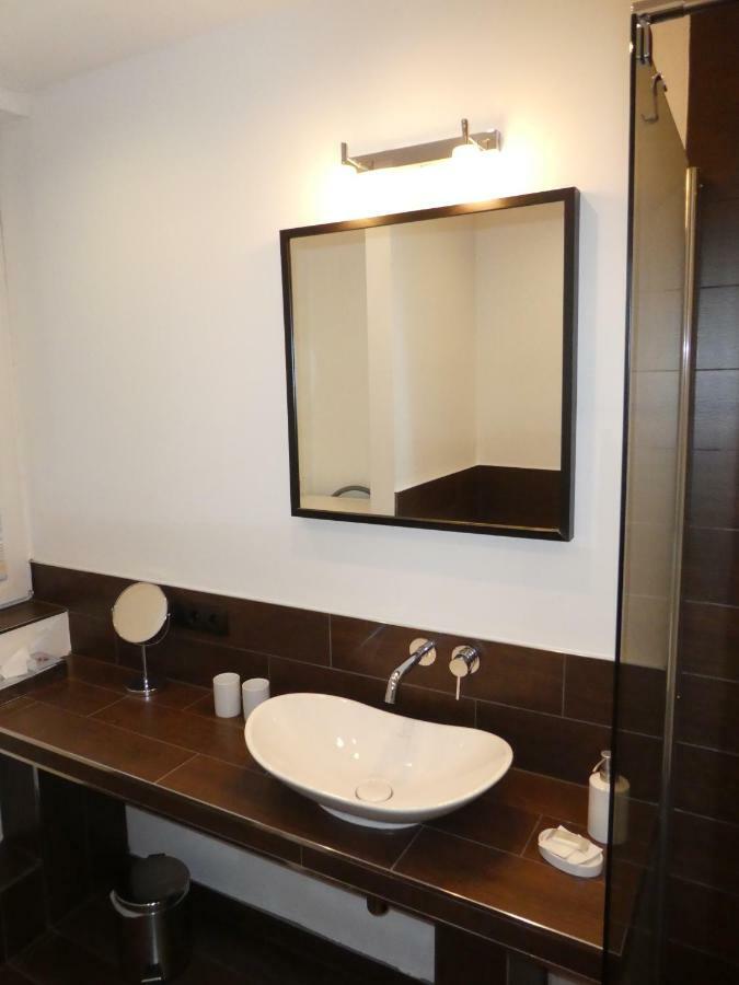 Ferienwohnung Janus Altstadt-Hameln Haus 2 Inklusive Parkplatz - Mit Und Ohne Terrasse Oder Loggia Hamelin Eksteriør bilde