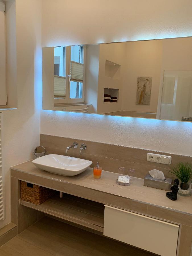 Ferienwohnung Janus Altstadt-Hameln Haus 2 Inklusive Parkplatz - Mit Und Ohne Terrasse Oder Loggia Hamelin Eksteriør bilde